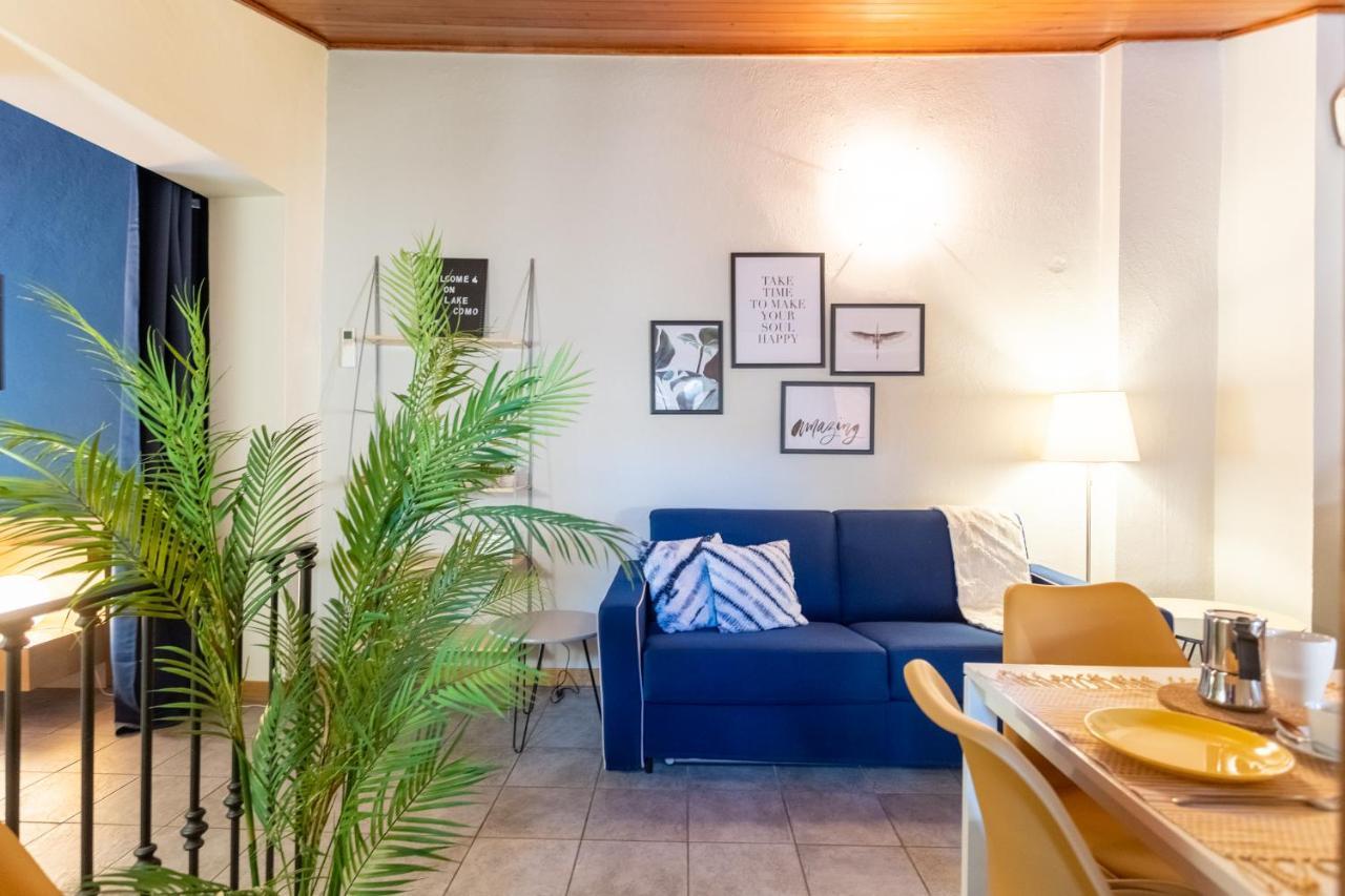 Blue Attic - Historical Como City Center By Rent All Como Exterior photo